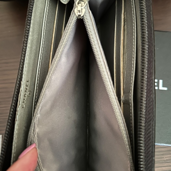 Authentic Chanel CC Camilla Lambskin Zipped Wallet - Picture 5 of 6